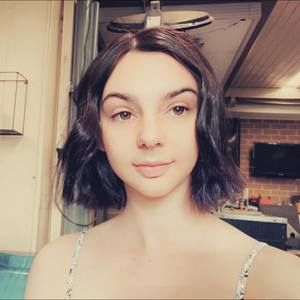 Meet your Posher, Casey